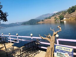 Lake Wave Cottage & Resturent