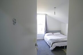 Cosy & Modern 1 Bed Studio
