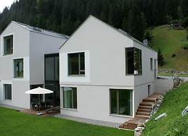 Apart Laudinella