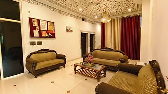 Hotel mountain palace Udaipur