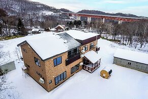 THE ELYSIAN RETREAT