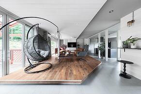 THE ELYSIAN RETREAT