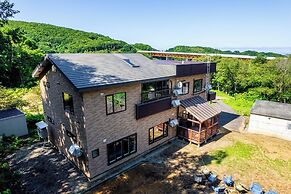 THE ELYSIAN RETREAT
