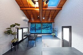 THE ELYSIAN RETREAT