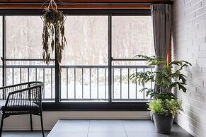 THE ELYSIAN RETREAT