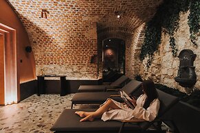 Hotel Indigo Krakow Wawel Castle by IHG
