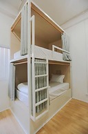 Petit Espace Hostel