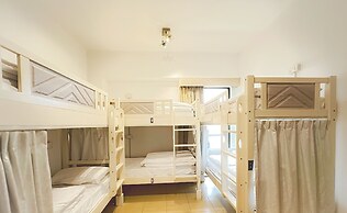 Dubai Host - Beach Hostel JBR