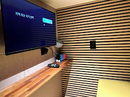 Nomad Live Hostel