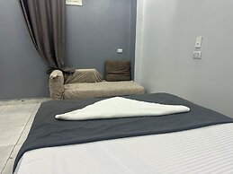 Pyramids History Inn