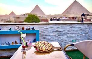 Pyramids History Inn