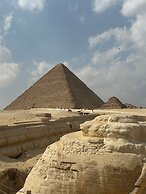 Pyramids History Inn