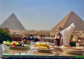 Pyramids History Inn