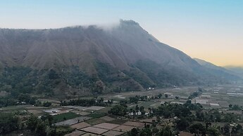 Zoya Rinjani Villa