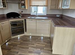 Tranquil Lodge Retreat in Preston Countryside