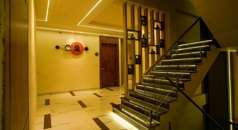 Familia Hotel and Banquets