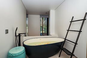 Sailing Pool Villas & Resort Phu Quoc