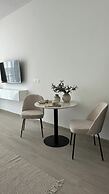 Cozy studio apartment in JVC