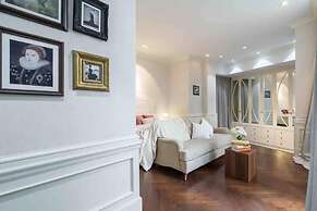 Luxury Pool Villa With Jacuzzi & Lift by Thonglor