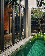 Luxury Pool Villa With Jacuzzi & Lift by Thonglor