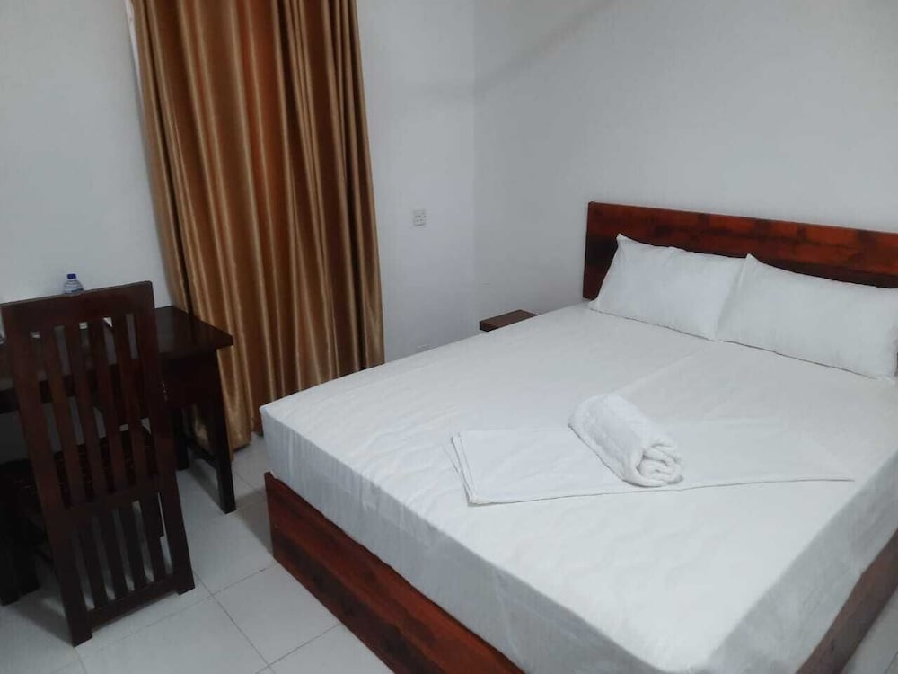 Island Inn Colombo00