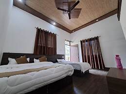 Goroomgo Kedar Chaukhamba Homestay