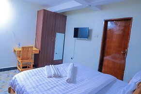 Hakyiri B&B