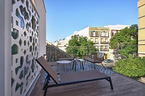 Casa Pizarro, by Homing U