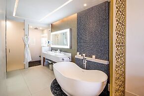 2BR Oceanview Suite Garza Blanca