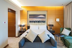 Holistay Luxury Homes,  Down Town Direct Access Dubai Mall