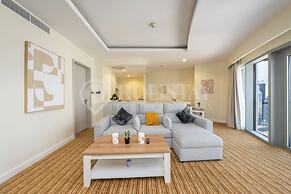 Holistay Luxury Homes,  Down Town Direct Access Dubai Mall