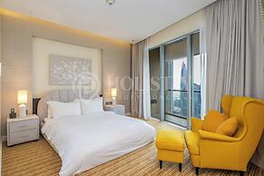 Holistay Luxury Homes,  Down Town Direct Access Dubai Mall