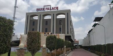 Goroomgo Park Palace Ujjain