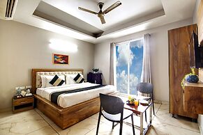 The Palm Suites