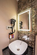 Park Avenue Hotel