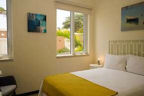 Eagle Beach Resort Ground Level 3br3ba Pool Levent