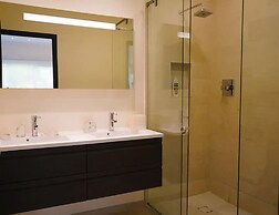 Eagle Beach Resort Ground Level 3br3ba Pool Levent