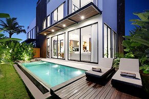 Aquamarine Villas III