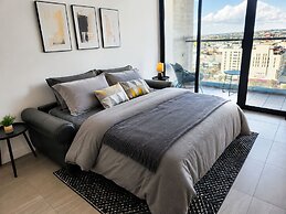 Distrito Revolution Suites