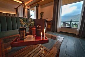 NAZAARA - A Luxe Retreat