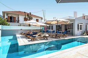BLUE STAR APARTHOTEL