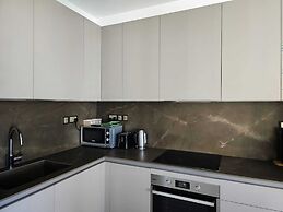 Seaview Business Hub Apartment