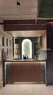 Hanric by Eight Continents Ikshana Luxe