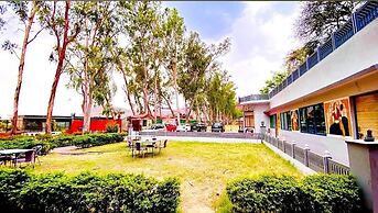 Tiger Club Resort