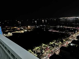 Cozy Urban Apartment in Pasay City