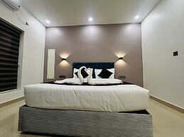 THE LOTAZ HOTEL