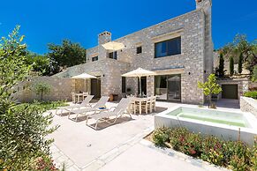 Dalabelos Estate