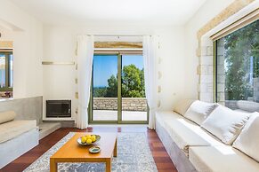 Dalabelos Estate