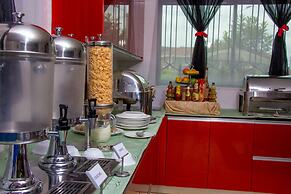 Karen Inn and Suites