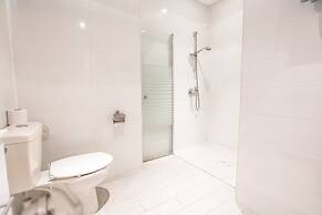 Laguardia Hotel
